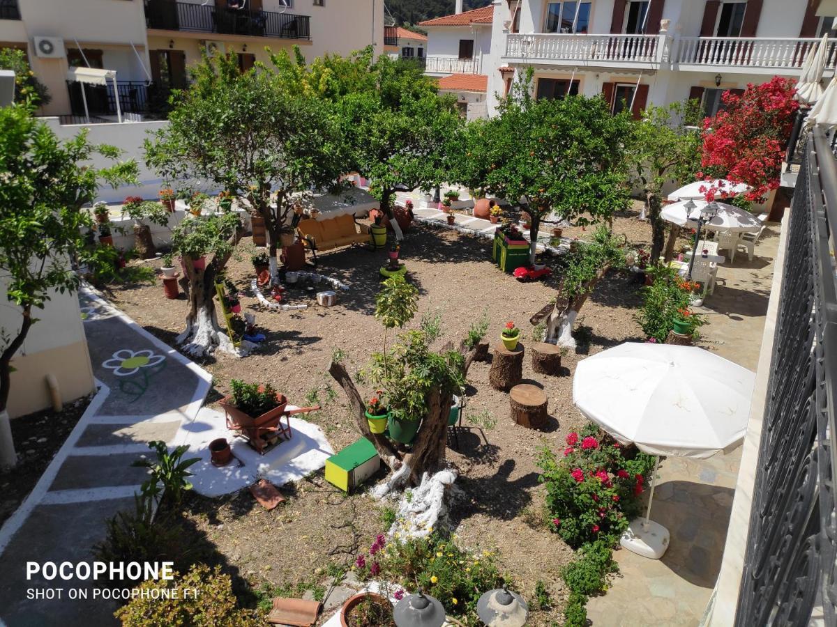 Katerina Apartments Kokkari Bagian luar foto