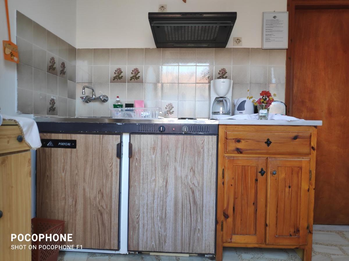 Katerina Apartments Kokkari Bagian luar foto