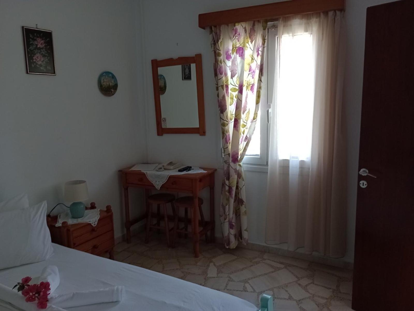 Katerina Apartments Kokkari Bagian luar foto