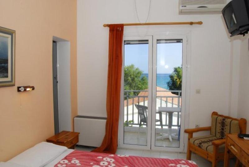 Katerina Apartments Kokkari Bagian luar foto