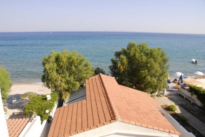 Katerina Apartments Kokkari Bagian luar foto