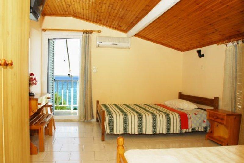 Katerina Apartments Kokkari Bagian luar foto